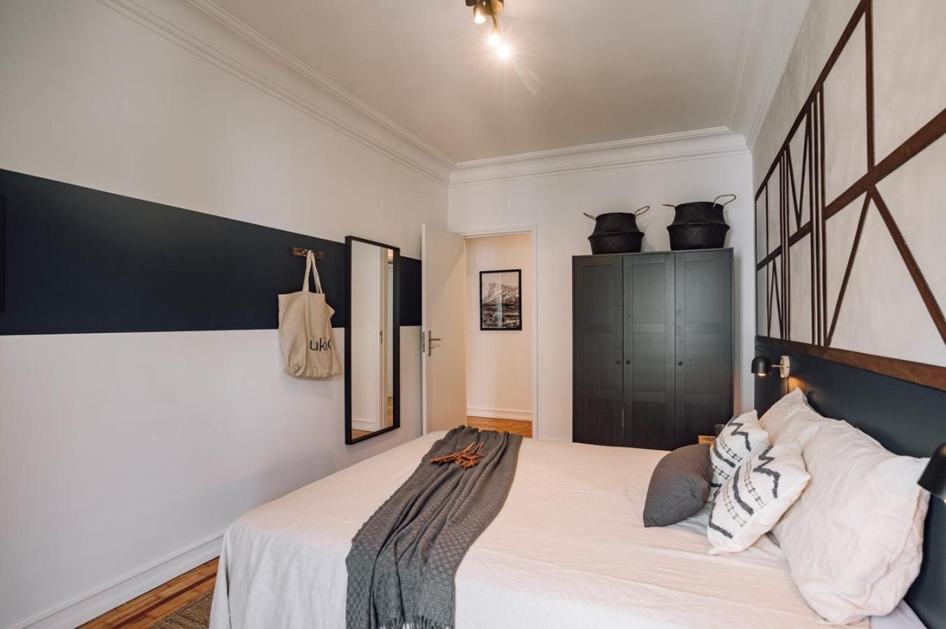 Ayet - 3 Bedrooms With Balcony In Alvalade * Lisbon